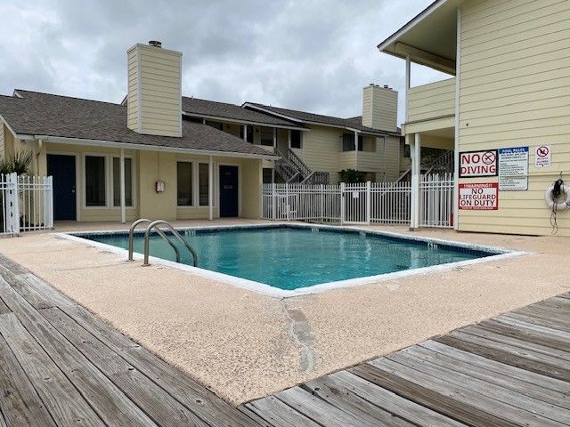 1011 Ennis Joslin 222, Corpus Christi, TX 78412