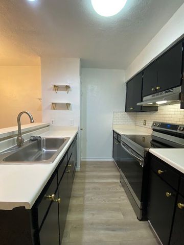 1011 Ennis Joslin 222, Corpus Christi, TX 78412