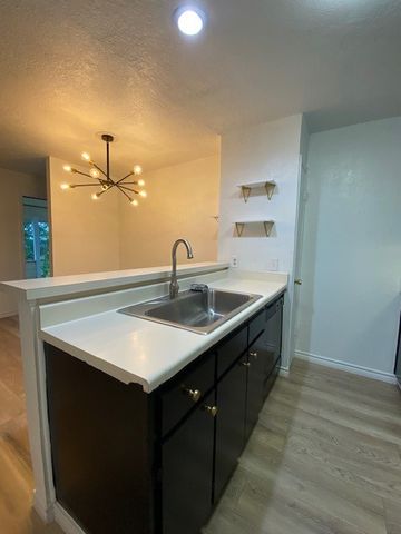 1011 Ennis Joslin 222, Corpus Christi, TX 78412
