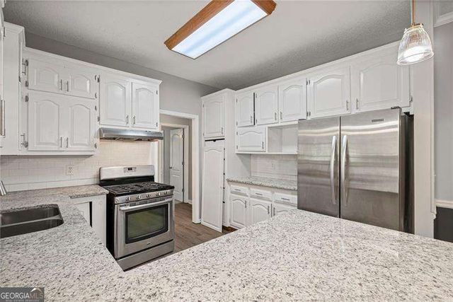 1252 Grist Mill Drive, Acworth, GA 30101