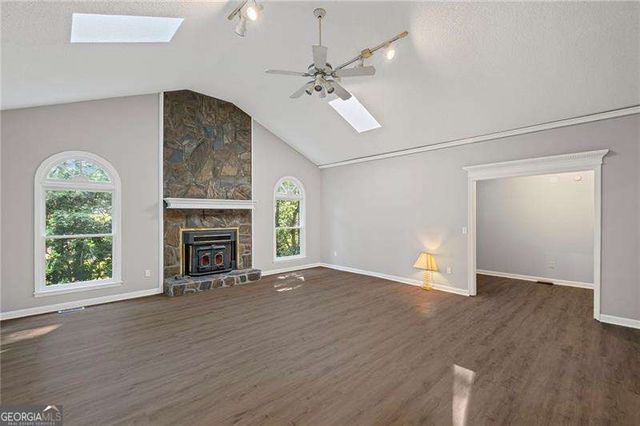 1252 Grist Mill Drive, Acworth, GA 30101