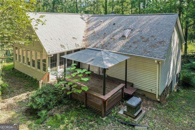 1252 Grist Mill Drive, Acworth, GA 30101