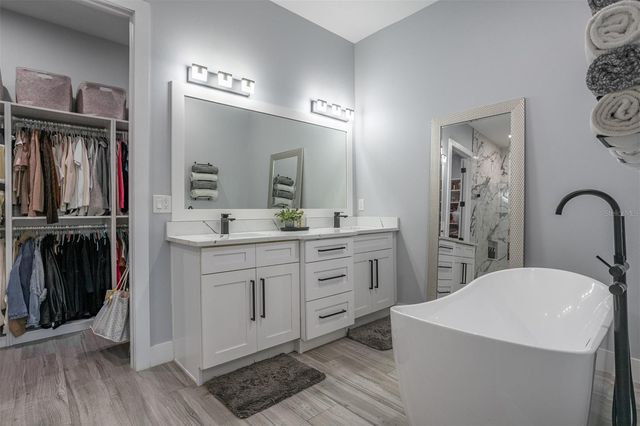 3301 W DEWEY STREET, Tampa, FL 33607