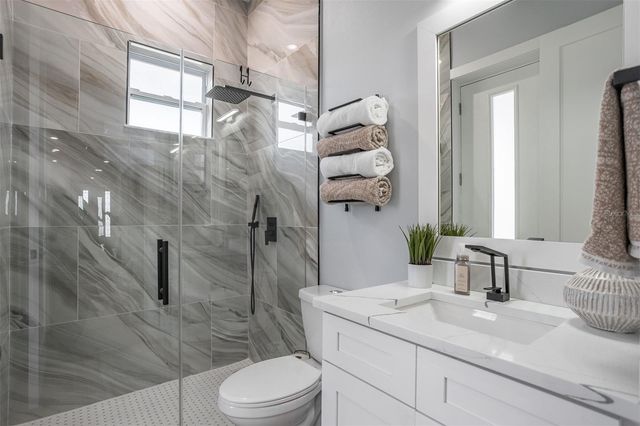 3301 W DEWEY STREET, Tampa, FL 33607