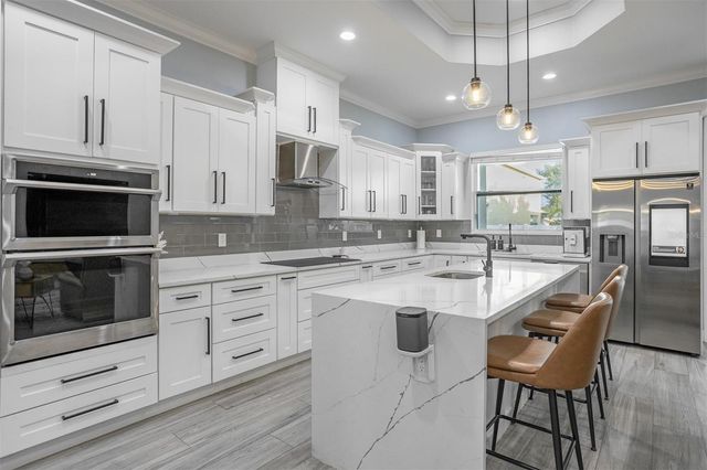 3301 W DEWEY STREET, Tampa, FL 33607