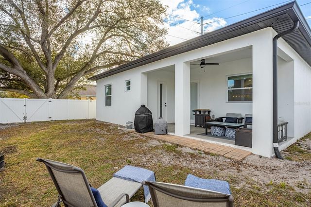 3301 W DEWEY STREET, Tampa, FL 33607