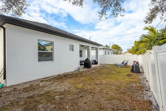 3301 W DEWEY STREET, Tampa, FL 33607