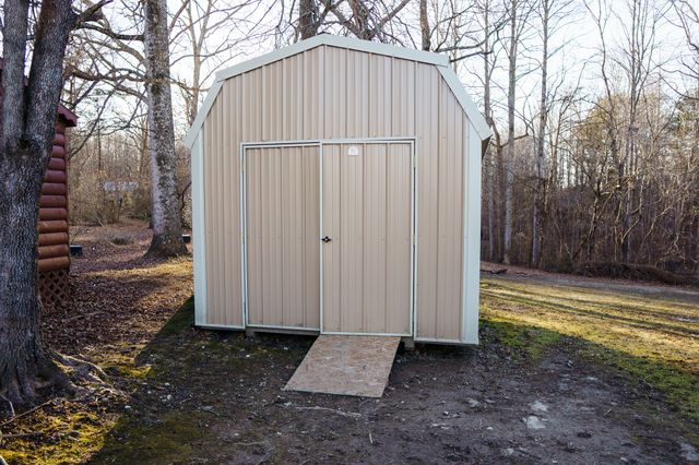 267 Simmons St, Spencer, TN 38585