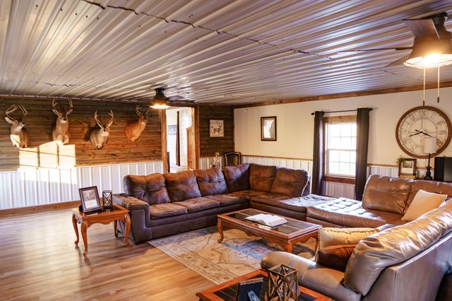 267 Simmons St, Spencer, TN 38585