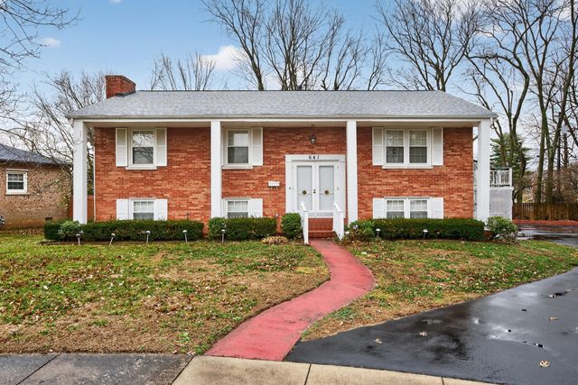 641 Bellcastle Road, Lexington, KY 40505