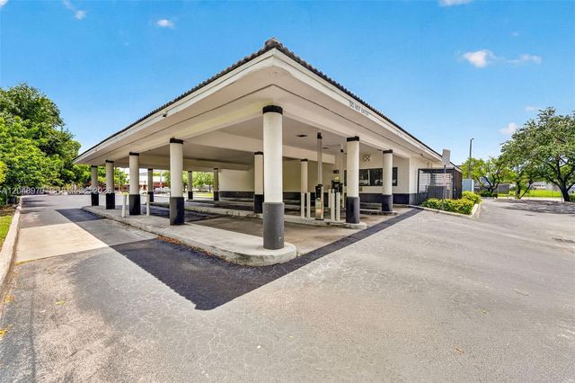 1902 NW 14th Ave, Miami, FL 33125