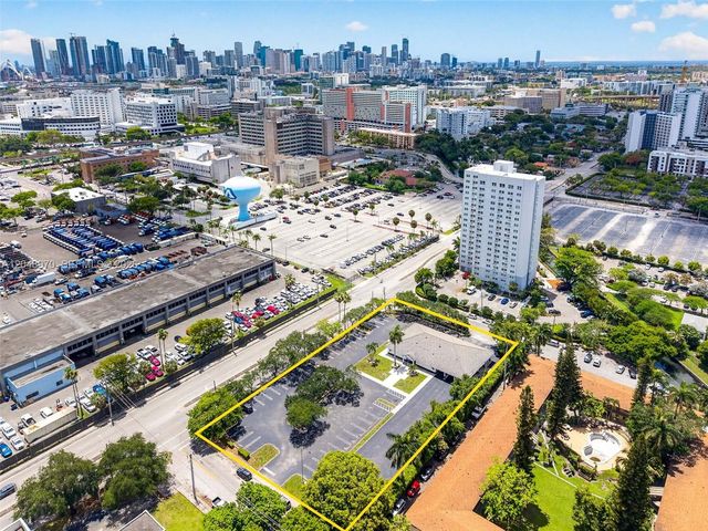 1902 NW 14th Ave, Miami, FL 33125