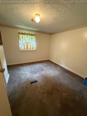 55 Trinity Drive, Point Pleasant, WV 25550