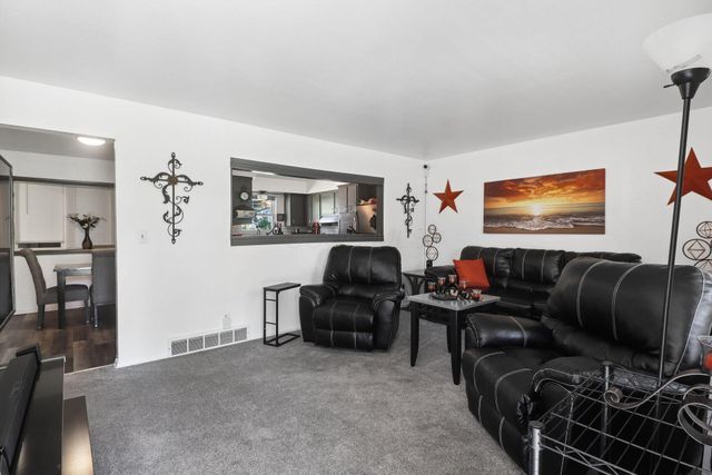 6580 Red Coach Lane, Reynoldsburg, OH 43068