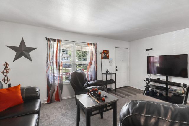 6580 Red Coach Lane, Reynoldsburg, OH 43068
