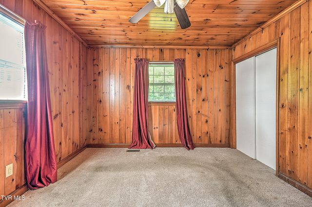 495 Cooks Valley Road, Kingsport, TN 37664
