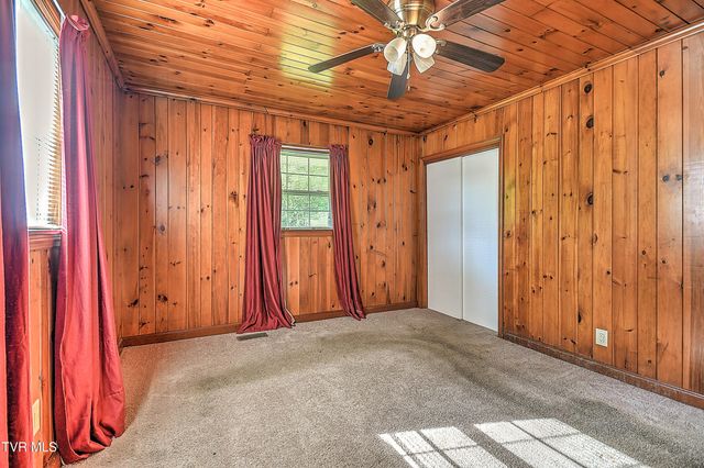 495 Cooks Valley Road, Kingsport, TN 37664