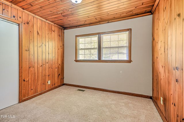 495 Cooks Valley Road, Kingsport, TN 37664