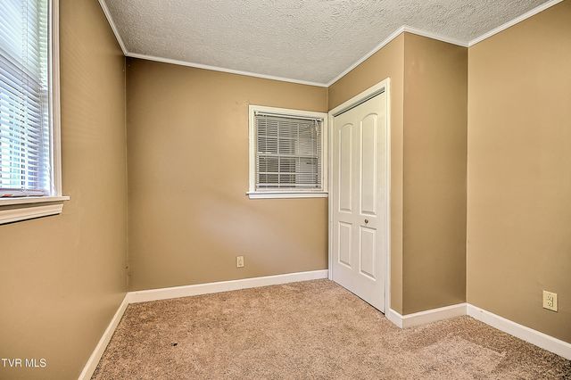 495 Cooks Valley Road, Kingsport, TN 37664