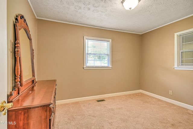 495 Cooks Valley Road, Kingsport, TN 37664