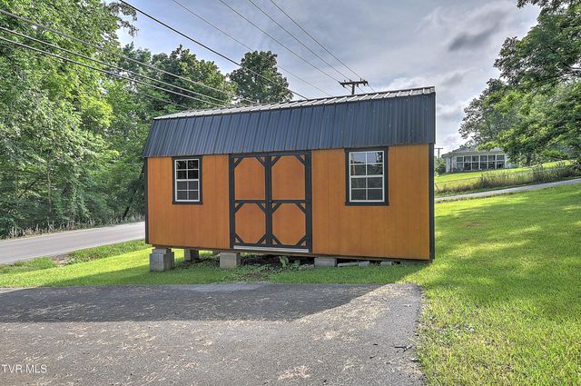 495 Cooks Valley Road, Kingsport, TN 37664