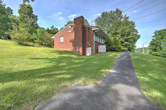 495 Cooks Valley Road, Kingsport, TN 37664