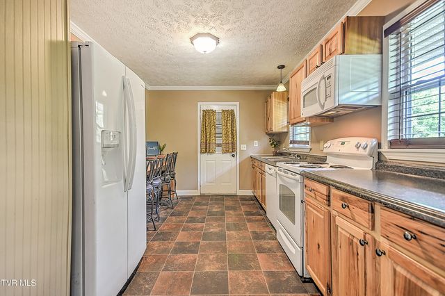 495 Cooks Valley Road, Kingsport, TN 37664