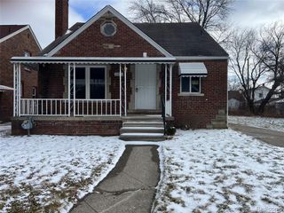 11480 College Street, Detroit, MI 48205