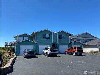 1051 Ocean Shores Boulevard SW #1B, Ocean Shores, WA 98569