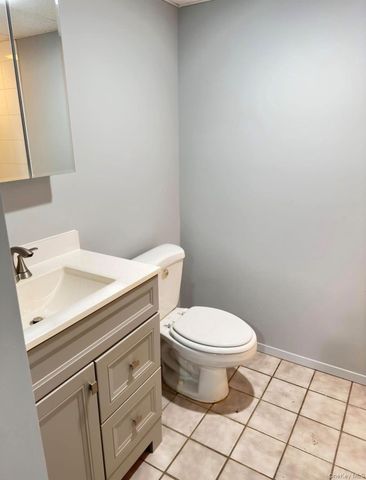 34 Cheryl Drive, Ronkonkoma, NY 11779