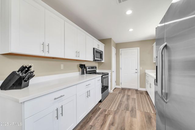 13202 W BEECHWOOD Drive, Sun City West, AZ 85375