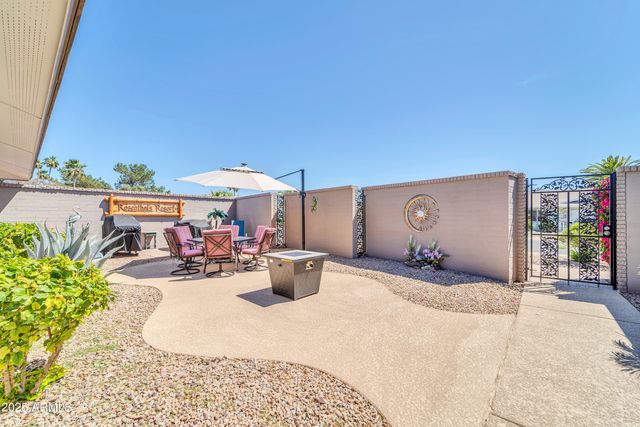 13202 W BEECHWOOD Drive, Sun City West, AZ 85375