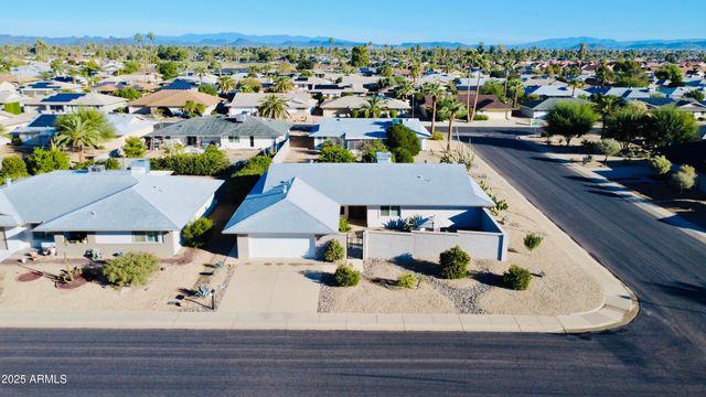 13202 W BEECHWOOD Drive, Sun City West, AZ 85375