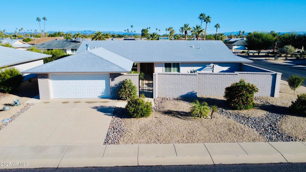 13202 W BEECHWOOD Drive, Sun City West, AZ 85375