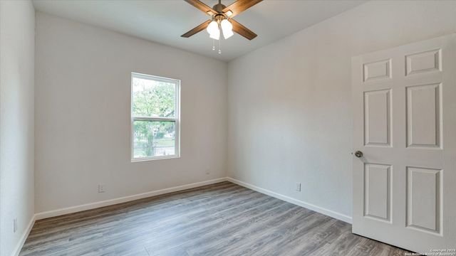 815 WAVERLY AVE, San Antonio, TX 78201