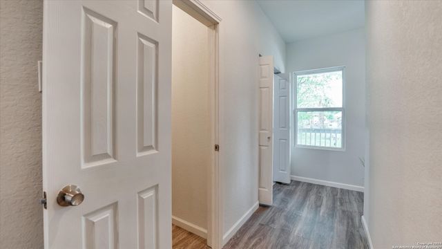 815 WAVERLY AVE, San Antonio, TX 78201