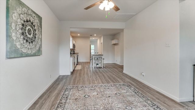 815 WAVERLY AVE, San Antonio, TX 78201
