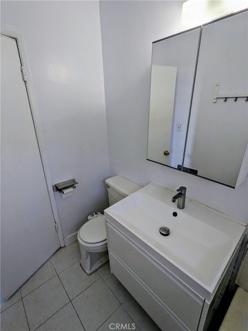 2237 Rose C, Signal Hill, CA 90755