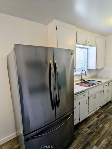 2237 Rose C, Signal Hill, CA 90755