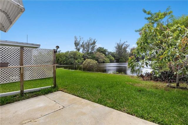 5207 NW 28TH Avenue, Tamarac, FL 33309