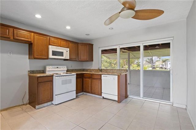 5207 NW 28TH Avenue, Tamarac, FL 33309
