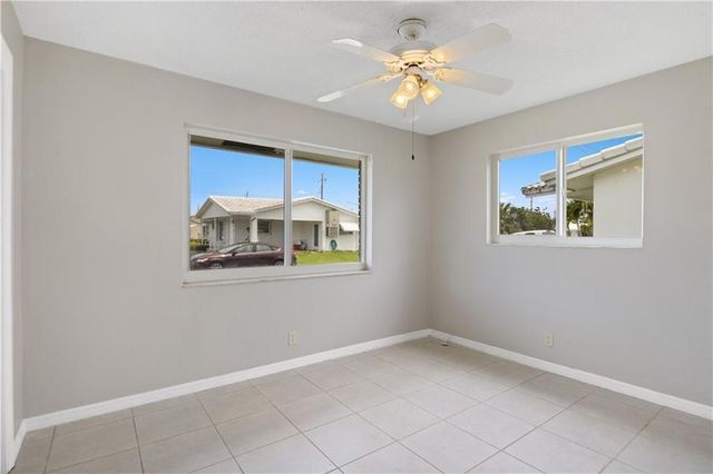 5207 NW 28TH Avenue, Tamarac, FL 33309