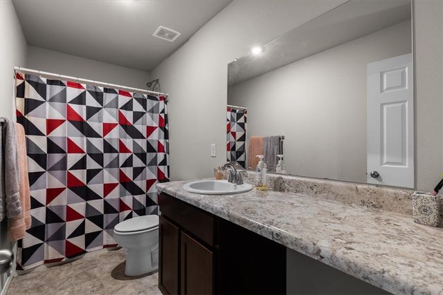 825 S Katlyn Drive, Siloam Springs, AR 72761