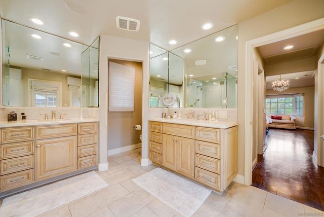 6150 La Fremontia, Rancho Santa Fe, CA 92067