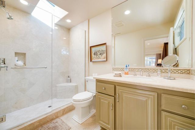 6150 La Fremontia, Rancho Santa Fe, CA 92067