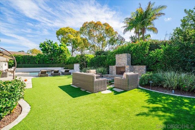 6150 La Fremontia, Rancho Santa Fe, CA 92067