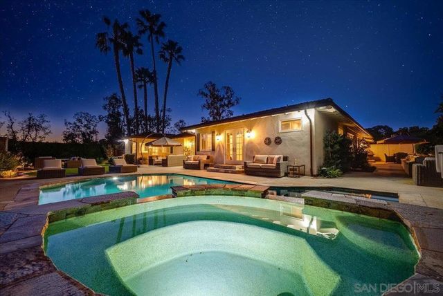 6150 La Fremontia, Rancho Santa Fe, CA 92067