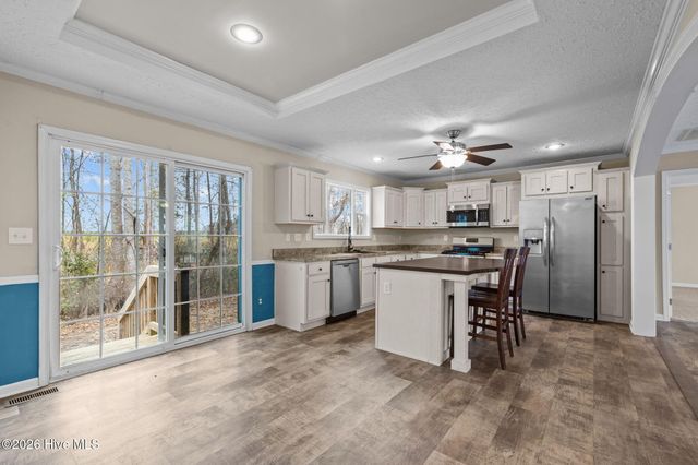 153 Country Club Lane, Newport, NC 28570