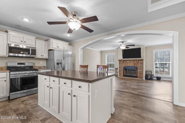 153 Country Club Lane, Newport, NC 28570