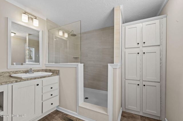 153 Country Club Lane, Newport, NC 28570